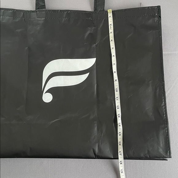 Fabletics Reusable Tote - Picture 6 of 6